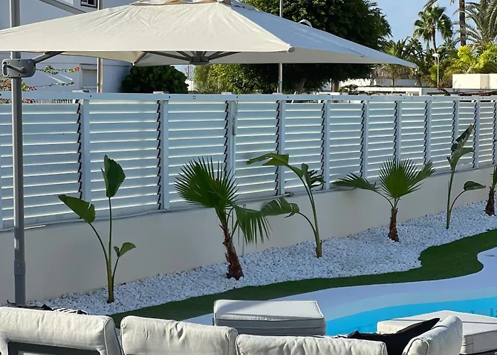 Tajinaste Beach Gay Men Only Apartment *